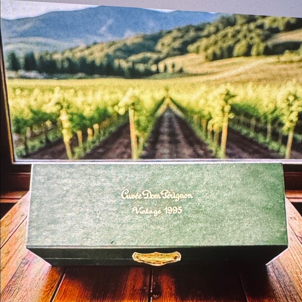 Dom Perignon Green Box (NO ALCOHOL)